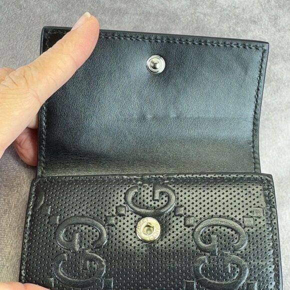 Gucci GG Embossed Leather Key Case Black - Picture 4 of 12